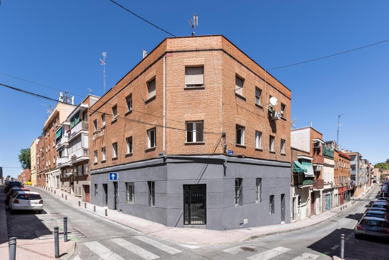 Plaza De Castilla Apartments Madrid Exterior photo
