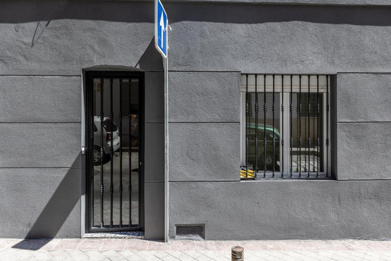 Plaza De Castilla Apartments Madrid Exterior photo