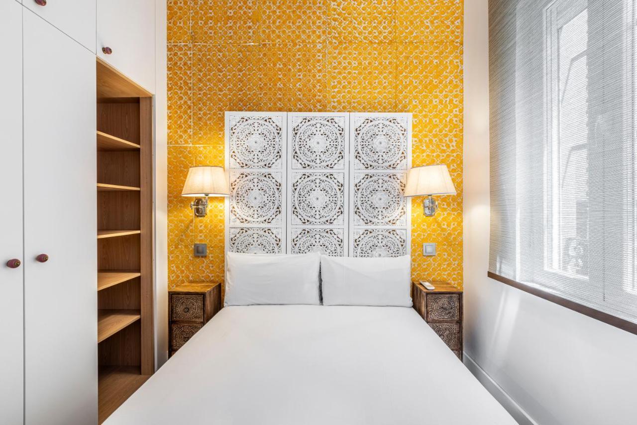Plaza De Castilla Apartments Madrid Exterior photo