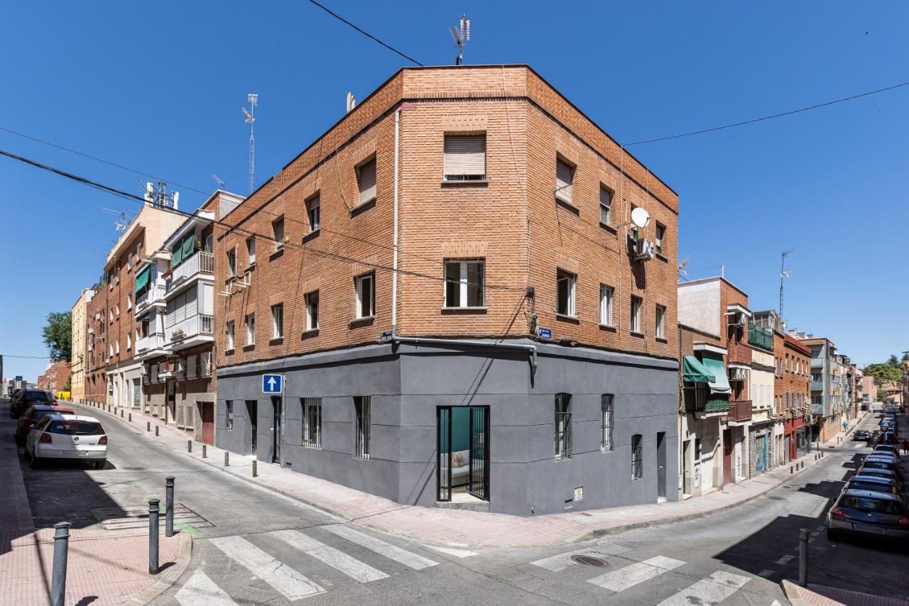 Plaza De Castilla Apartments Madrid Exterior photo