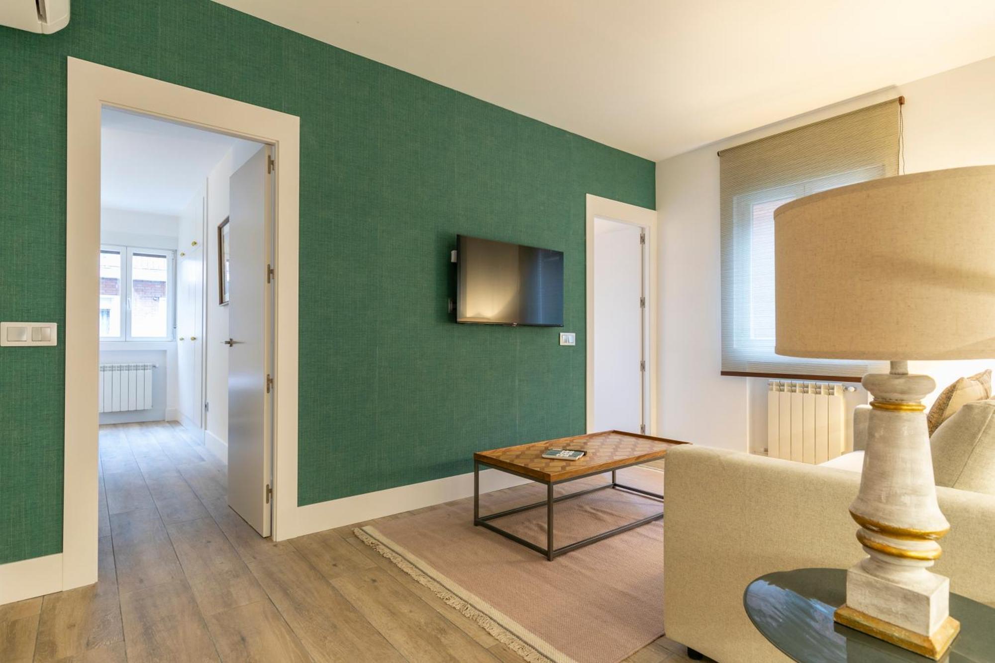 Plaza De Castilla Apartments Madrid Exterior photo