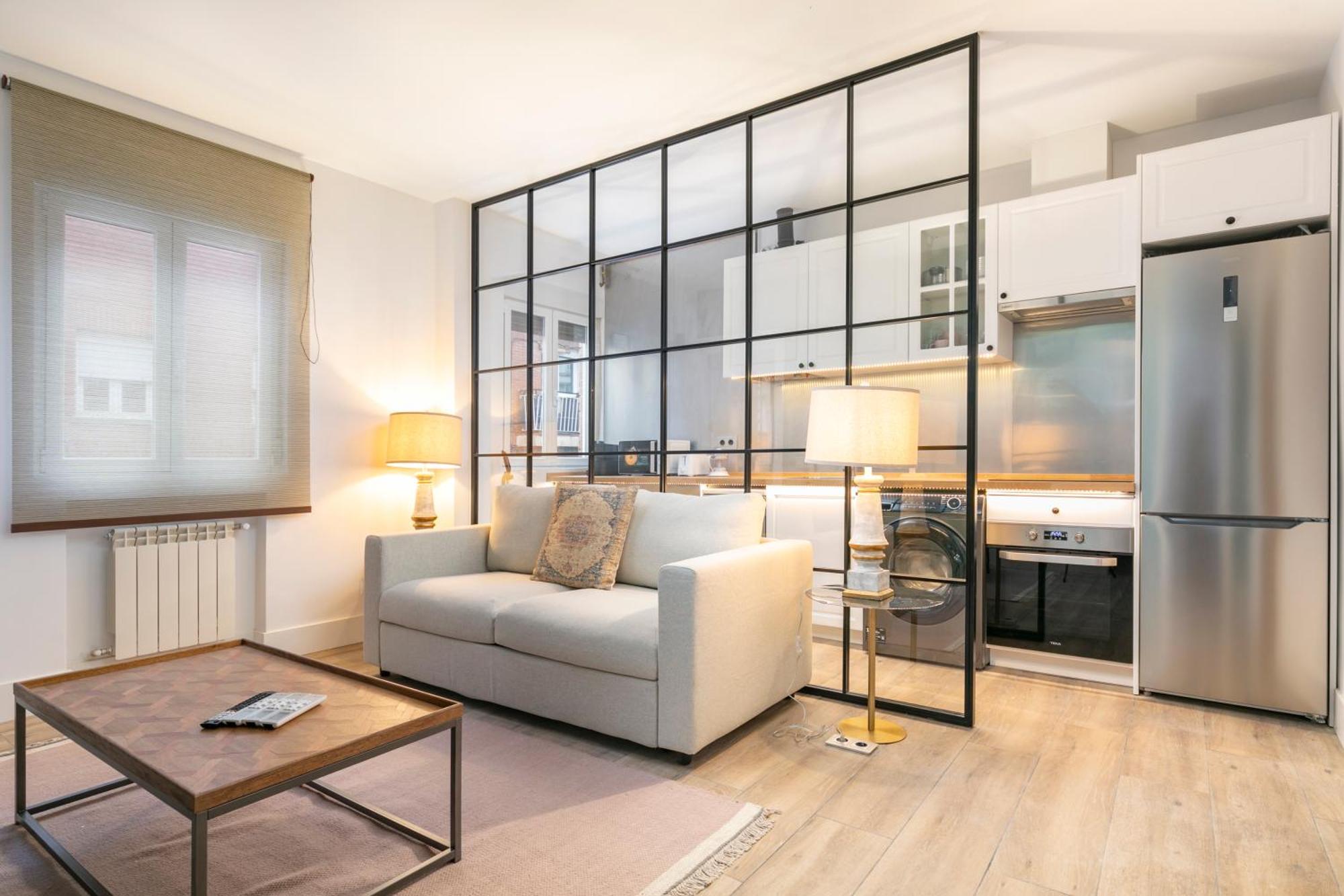 Plaza De Castilla Apartments Madrid Exterior photo