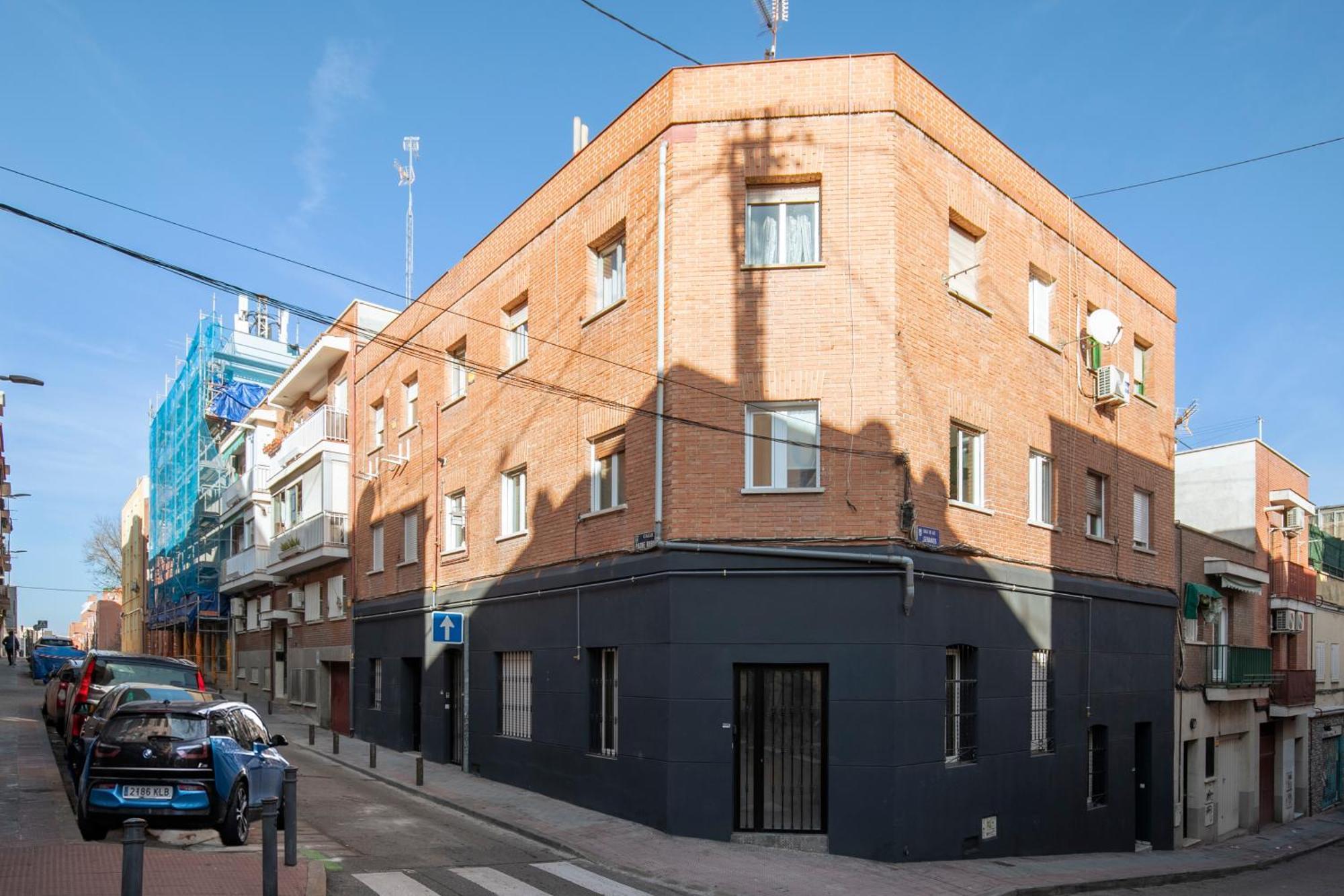 Plaza De Castilla Apartments Madrid Exterior photo
