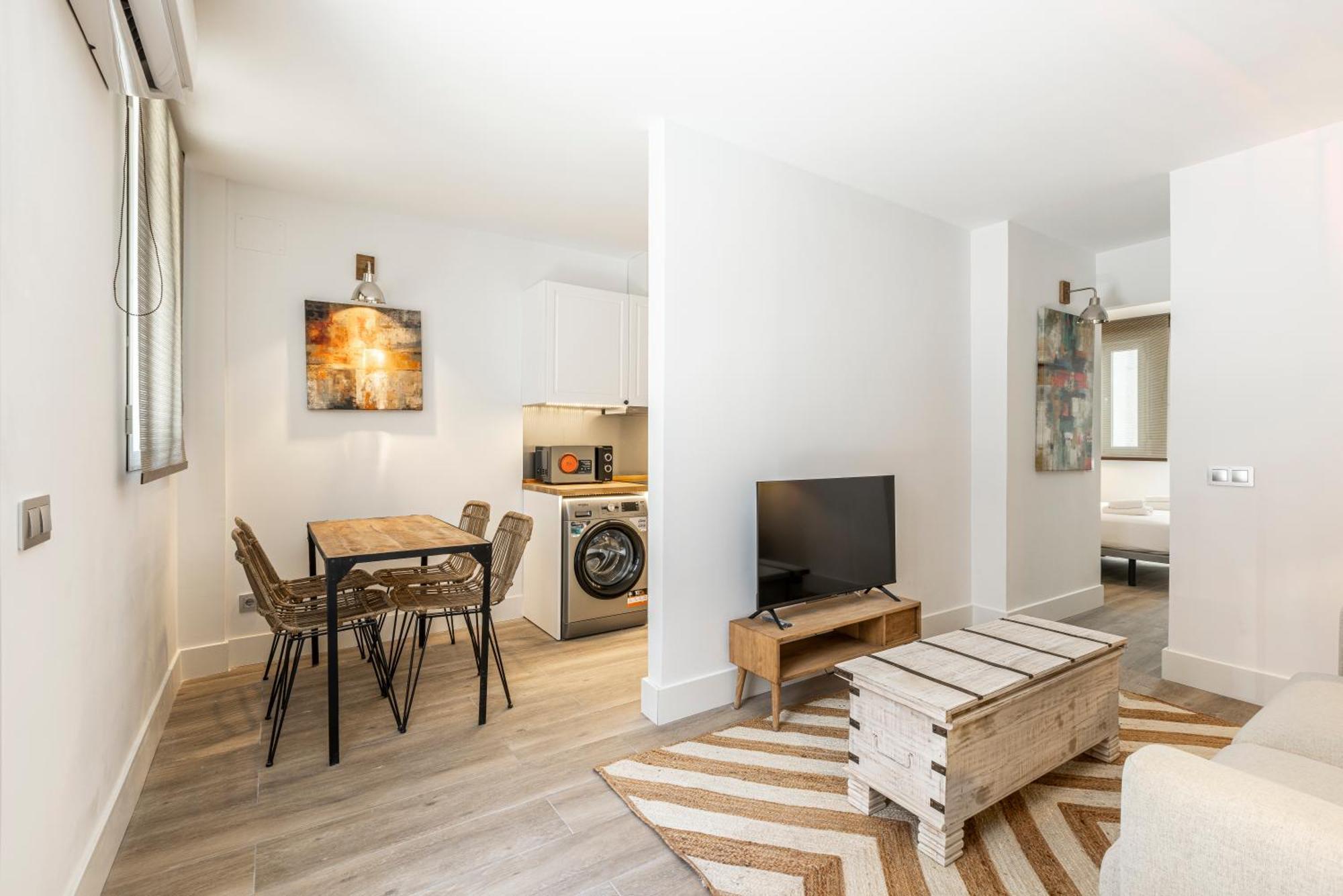 Plaza De Castilla Apartments Madrid Exterior photo